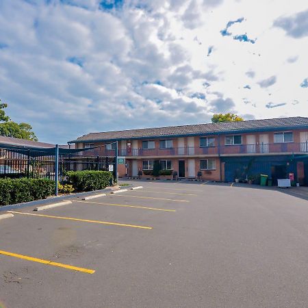 Narellan Motor Inn Екстериор снимка