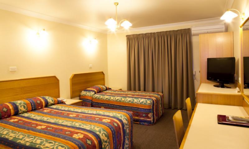 Narellan Motor Inn Екстериор снимка