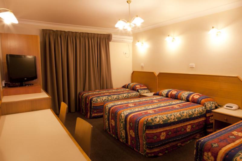 Narellan Motor Inn Екстериор снимка