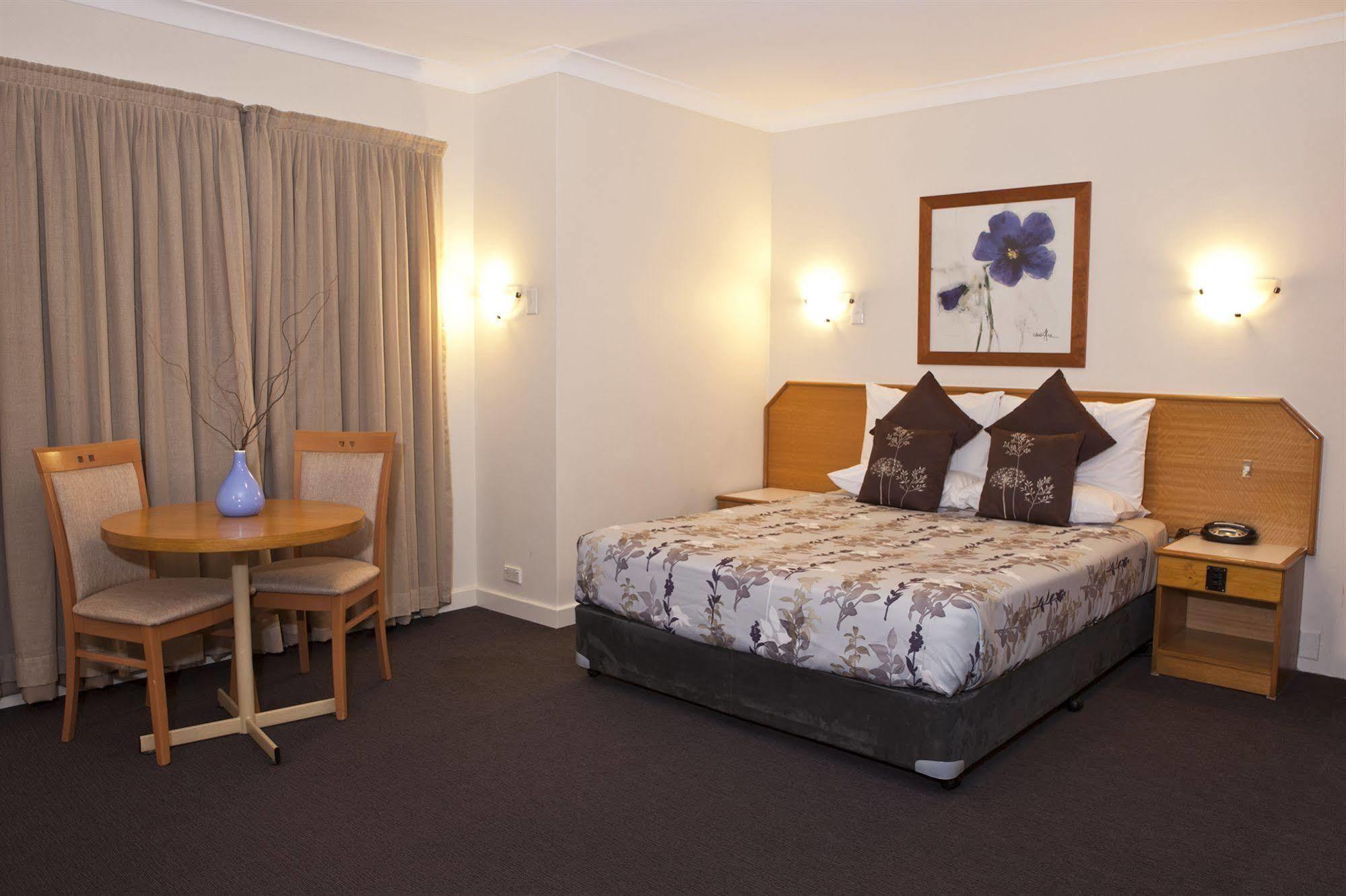 Narellan Motor Inn Екстериор снимка